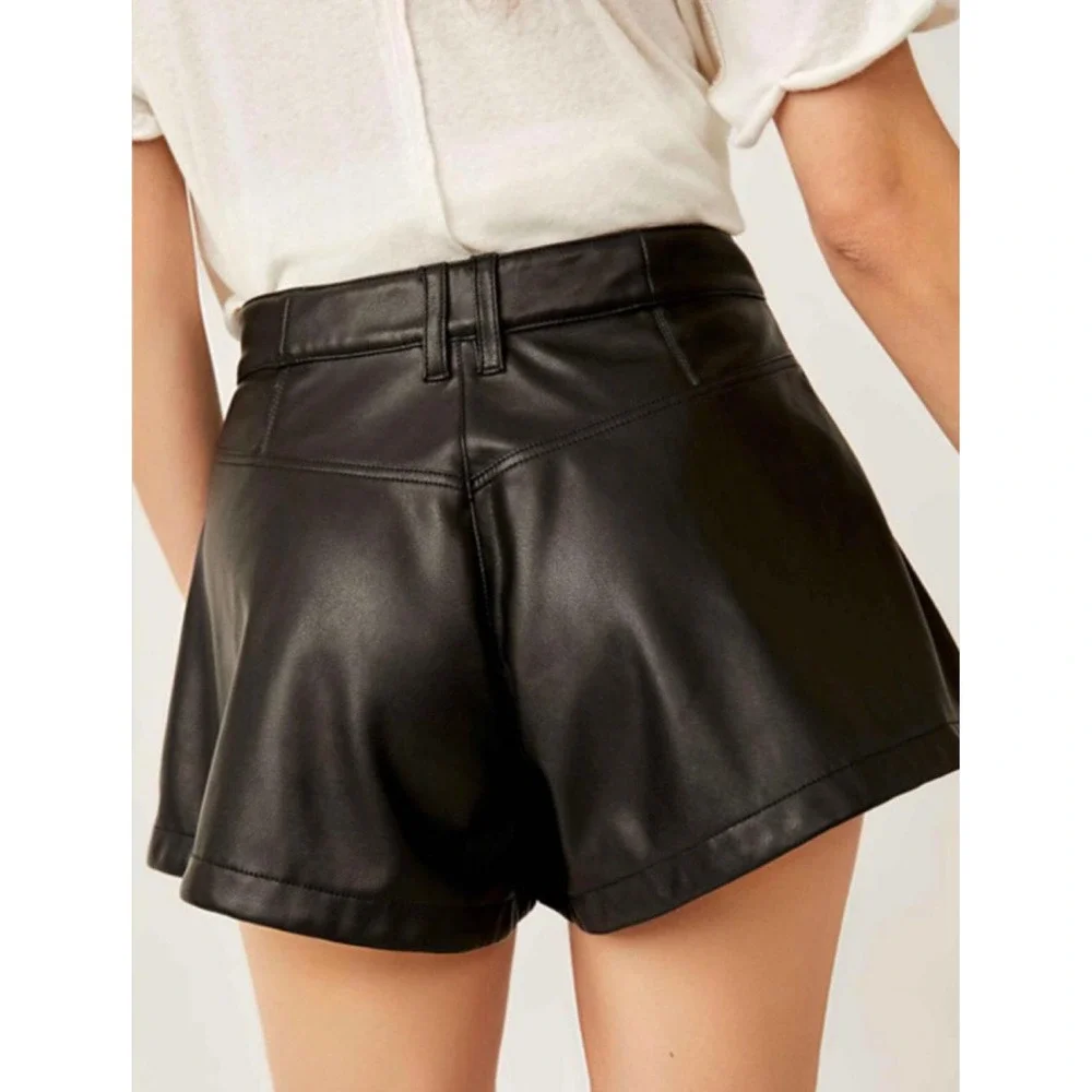 We The Free Free People - Black Faux Leather High Waist Loose Shorts Size 31
